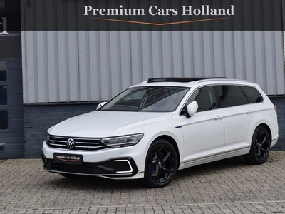 Volkswagen Passat Variant 1.4 TSI PHEV GTE 218 Pk Pano Leder Alcantara Led ACC Camera Trekhaak 18 Inch