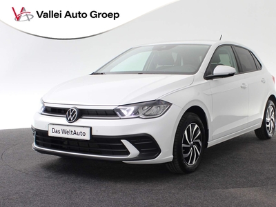 VOLKSWAGEN POLO 1.0 TSI 95PK Life Business | LED | Parkeersensoren | Stoelverwarming | Apple CarPlay / Android Auto | 15 inch