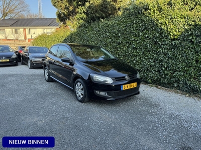 Volkswagen Polo 1.2 Comfortline | Airco | Cruise Control | Elekt. Ramen | Stoelverwarming | Nieuwe D. Ketting | APK tot 06-03-2025!