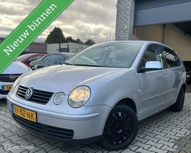 Volkswagen Polo 1.4-16V Athene / 5DRS / Airco / N.A.P