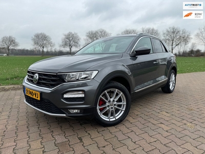 Volkswagen T-ROC 1.5 TSI Sport Business R |Automaat|Camera|Navi|Trekhaak|