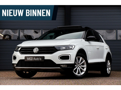 Volkswagen T-Roc 1.5 TSI Sport /LED/PANODAK/STOELVERW./CARPLAY/TREKHAAK/PDC!