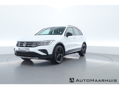 Volkswagen Tiguan 1.5 TSI 150pk Urban Sport DSG | Navi | Elek. Trekhaak | Stoel- Stuurverw. | Adapt. Cruise | Wit Parelmoer