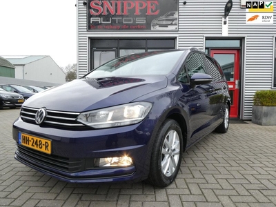 Volkswagen Touran 1.6 TDI SCR Comfortline 7p -7 PERSOONS!-CLIMA-CRUISECONTROL-NAVI-BLUETOOTH-TREKHAAK-DEALER ONDERHOUDEN-ETC.