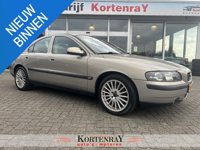 Volvo S60 2.4 Edition automaat/airco/pdc/cruise control/enz