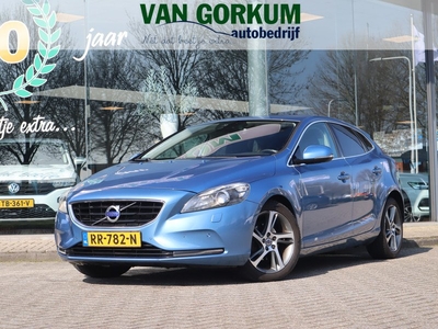 Volvo V40 1.6 D2 Momentum / Xenon / Trekhaak