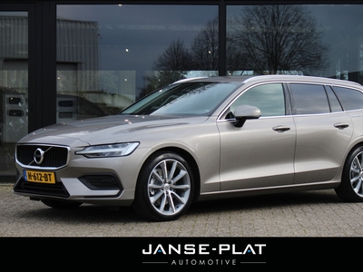 VOLVO V60 2.0 T4 Mom. Pro | Leder | Adapt.Cruise | Wegdr. Trekhaak | Keyless |