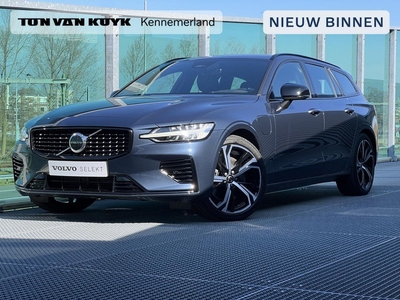 Volvo V60 2.0 T6 Recharge AWD Plus Dark Driver assist, BLIS, Adaptive cruise, Trekhaak semi elektrisch inklapbaar, Sportstoelen, 19 inch R-design wielen, Stoelverwarming voor- en achter, Stuurverwarming