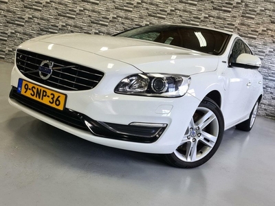 Volvo V60 2.4 D6 AWD Plug-In Hybrid Summum *Twin-Engine*NAP!