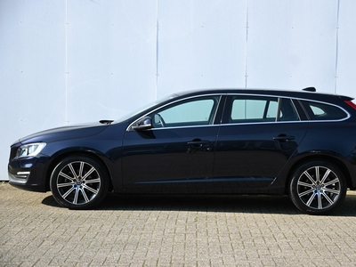 VOLVO V60 D3 Kinetic **Lage km-stand**