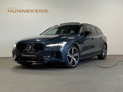 Volvo V60 Recharge T6 AWD R-design | Trekhaak | Open dak | Adapt. Cruise | Harman/Kardon | BLIS | Stoel-/stuur verwarming