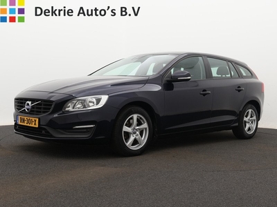 Volvo V60 T2 122PK Automaat Polar / Navigatie / Cruise-ctr. / Trekhaak / Pdc achter / Airco ecc./ Lmv. /