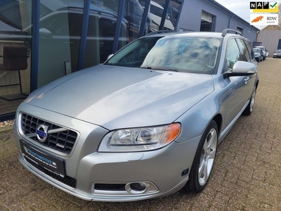 Volvo V70 2.5FT R-Design 230PK LEER / XENON / PDC / ECC