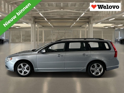 Volvo V70 2.5T Summum Dealer onderhouden, garantie, boekjes, leder interieur...