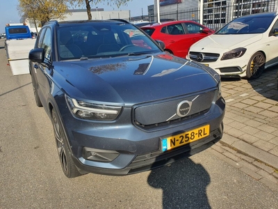 Volvo XC40 Recharge Twin Pro Elektrisch schuif-/kanteldak | Alarmklasse 3 | Extra getint glas achter | Warmtepomp