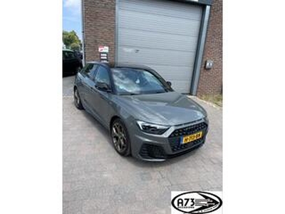 Audi A1 Sportback 30 TFSI S Line edition one