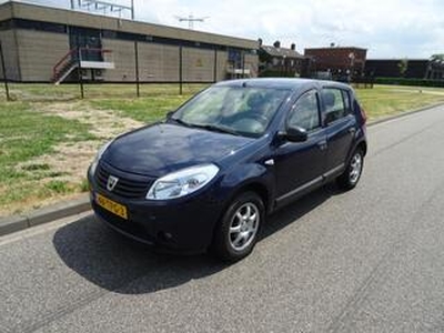 Dacia SANDERO 1.2 Aniversare