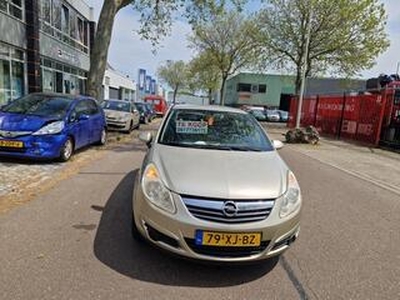 Opel CORSA 1.2-16V Enjoy