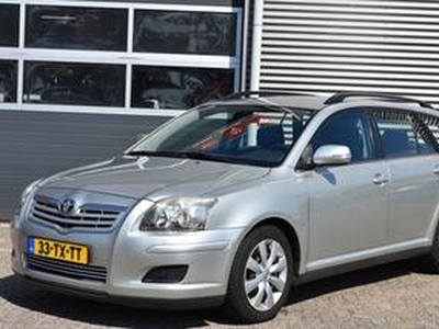 Toyota AVENSIS 1.8 VVTI TERRA / AIRCO / APK / TREKHAAK