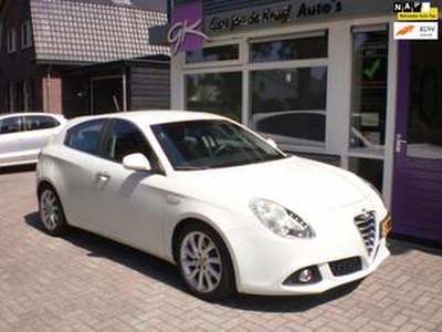 Alfa Romeo GIULIETTA 1.4 T Distinctive Lusso Automaat NL Auto