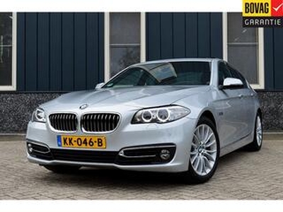 BMW 5-SERIE 520i Luxury Edition Rijklaarprijs-Garantie Leder Sport interieur Schuifdak Led Navigatie