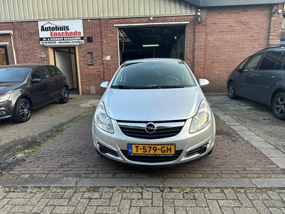 Opel Corsa 1.2-16V Essentia (bj 2007)