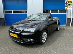 Ford Focus Coupé-Cabriolet 2.0-16V Titanium