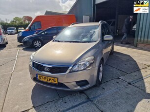 Kia Cee'd Sporty Wagon 1.6 CRDi X-tra