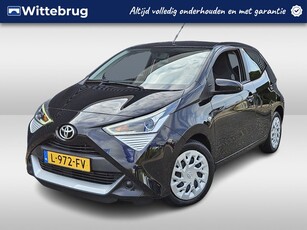 Toyota Aygo 1.0 VVT-i x-play Airco | Touchscreen met Camera | Navigatie via Apple Carplay of Android Auto | Elektrisch verstelbare Buitenspiegels |