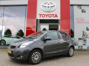 Toyota Yaris 1.3 VVTi Aspiration 101pk | Climate control | Trekhaak | Dealer-onderhouden | 6-bak |