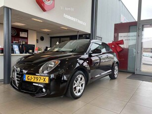 Alfa Romeo MiTo 0.9 TwinAir Distinctive,Navigatie,Leder&Stoelverwarming,Climate&Cruisecontrol,Achteruirrijsensoren,Bleutooth met Spraakbediening