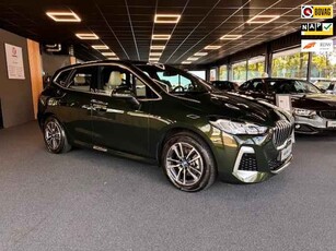 BMW 2 Serie Active Tourer 225e xDrive Hybride | Automaat | Clima | Cruise | Navi | Panoramadak | Camera | PDC V + A | Leder