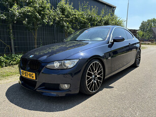 BMW 3-SERIE coupe 325i High Executive / AUTOMAAT / SCHUIFDAK / NAVI / ORG NED