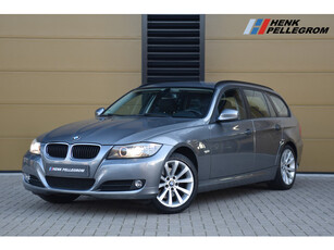 BMW 3 Serie Touring 320i * Navigatie Professional * Elektrische trekhaak * Xenon * 17 inch *