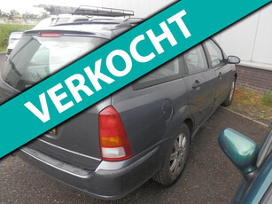 Ford Focus Wagon 1.6-16V Collection koppling lig er uit bj 2004 319752 km