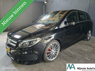 Mercedes B-klasse 180 Ambition AMG-Pakket | Leer | Automaat | Stoelverwarming | Zwart-Hemel | 18Inch | Flippers