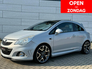 Opel Corsa 1.6-16V Turbo OPC Schuifdak/NAVi/Cruise