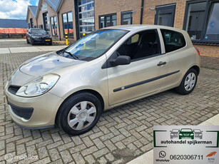 Renault Clio 1.2-16V Authentique