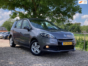 Renault Scénic 1.6 Authentique | Navi + Airco + Stoelverw. nu €5.975,-!!