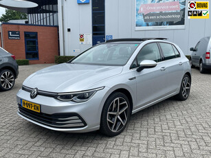 Volkswagen Golf 1.5 eTSI Style | Org. NL-auto | panoramadak | 18