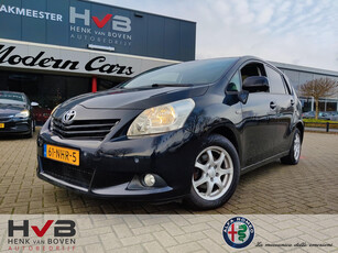 TOYOTA VERSO 1.8 VVT-i Dynamic Business Limited