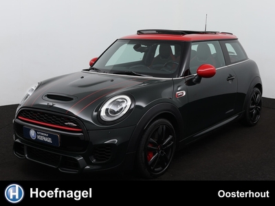 MINI MINI 2.0 John Cooper Works 231pk AUTOMAAT - PANORAMADAK - Navigatie - Camera - Stoelverwarming - Voorruitverwarming - 17