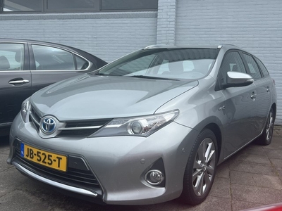 Toyota Auris Touring Sports 1.8 Hybrid Executive