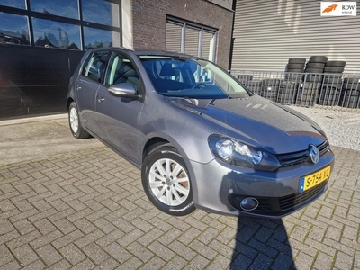 Volkswagen GOLF 1.2 TSI Highline BlueMotion