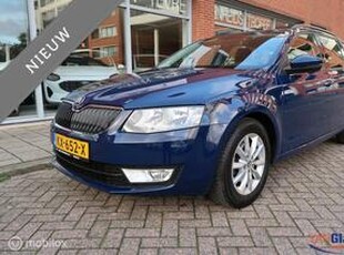 Skoda OCTAVIA Combi 1.0 TSI business Airco Navi