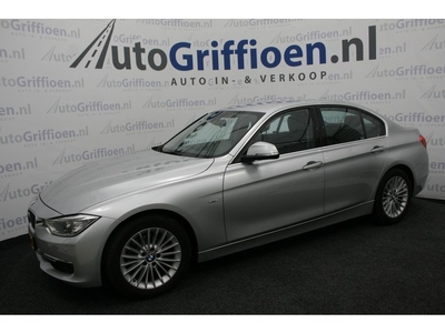 BMW 3-serie 320i High Executive nette automaat met trekhaak