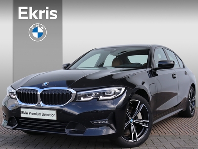 BMW 3-SERIE Sedan 330e High Executive Sport Line / HIFI / Achteruitrijcamera / 18''