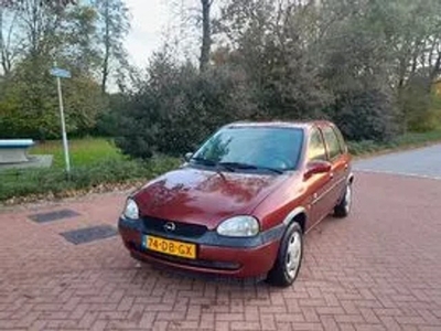 Opel Corsa 1.2i-16V Onyx (bj 1999)