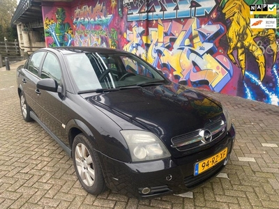 Opel Vectra 1.8-16V V-line airco. navigatie sport velgen