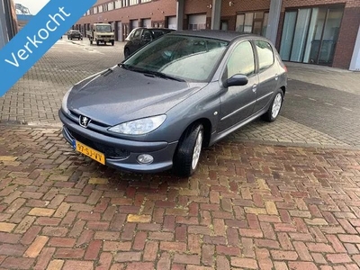 Peugeot 206 1.4 Air-line 3! 2006! Apk t/m 11-24!! Airco!